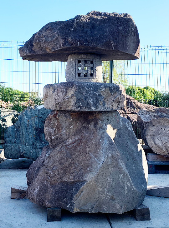 Buy Chokai Yamadoro, Japanese Stone Lantern for sale - YO01010232