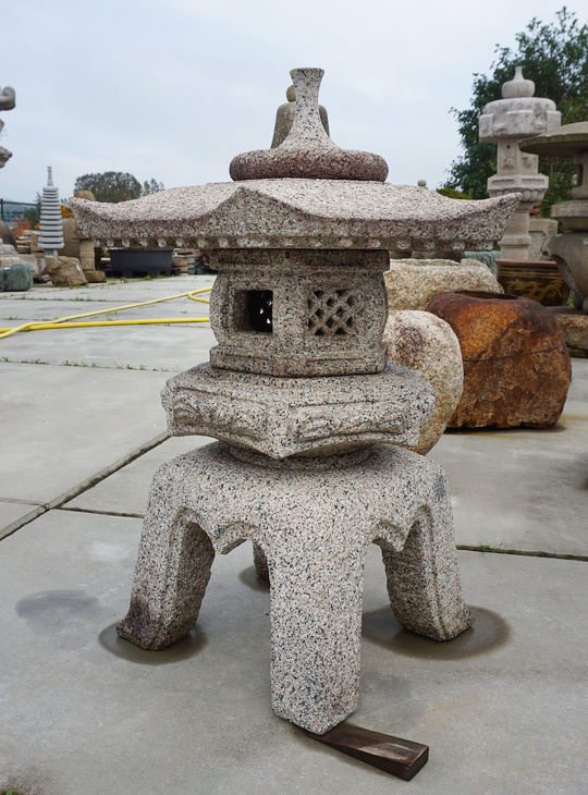 Buy Kaku Yukimi Gata Ishidoro, Japanese Stone Lantern for sale - YO01010352