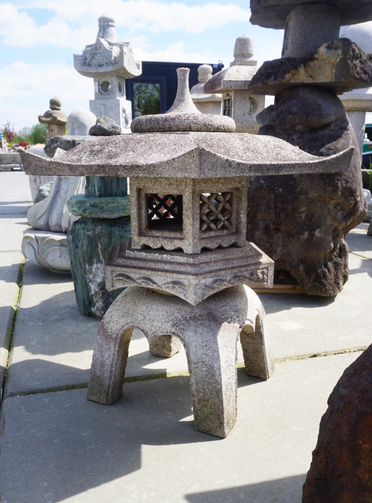 Buy Kaku Yukimi Gata Ishidoro, Japanese Stone Lantern for sale - YO01010385