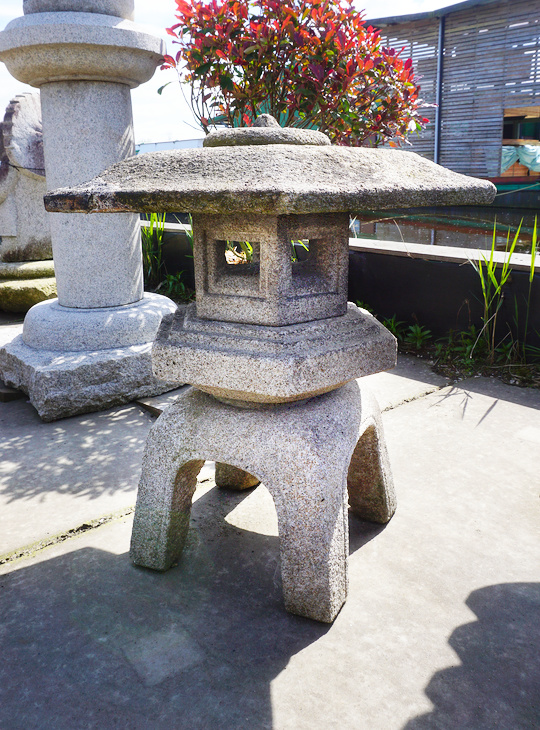 Buy Kodai Yukimi Gata Ishidoro, Japanese Stone Lantern for sale - YO01010381