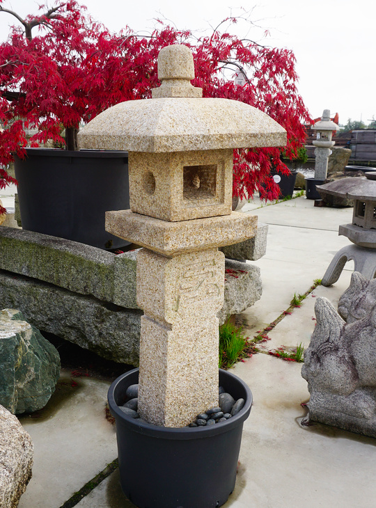Buy Oribe Gata Ishidoro, Japanese Stone Lantern for sale - YO01010343