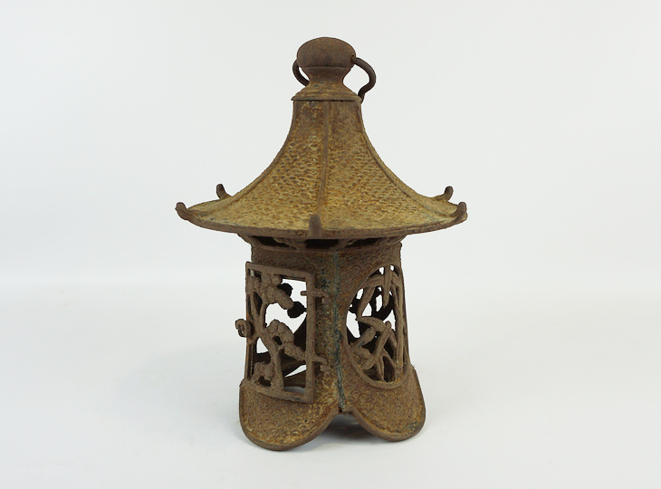 Buy Ryu no Uroko Tsuridoro, Japanese Antique Metal Lantern for sale - YO23010149
